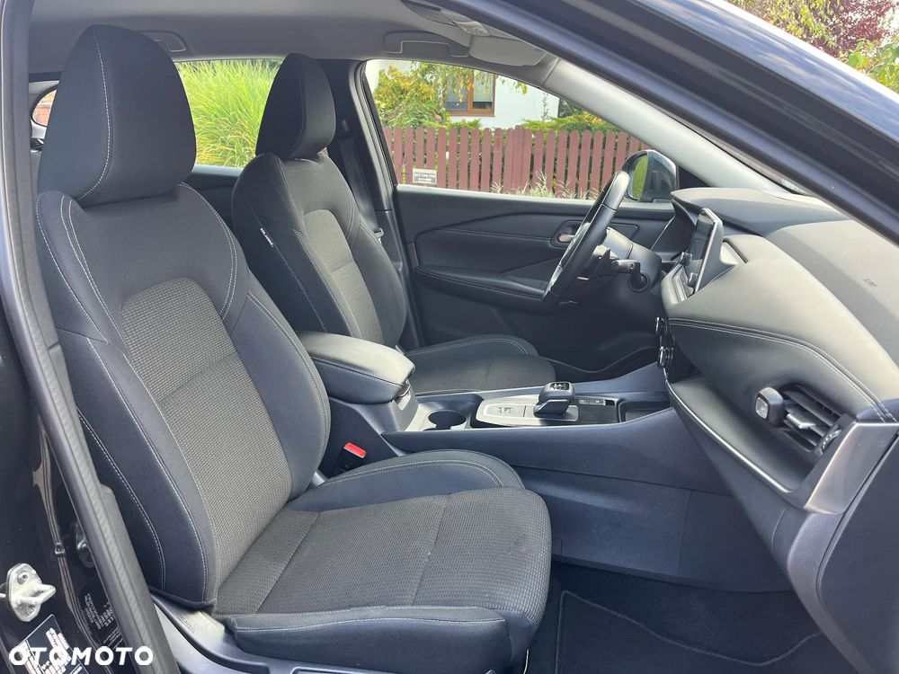 Nissan Qashqai 1.3 DIG-T N-Connecta DCT - 9