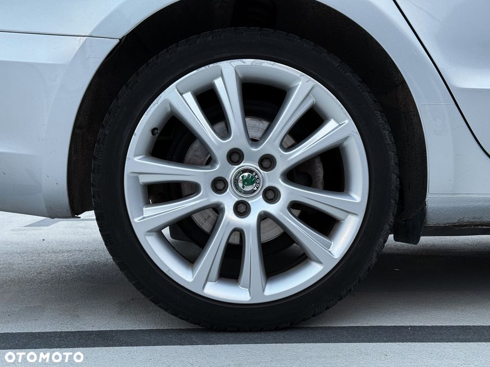 Skoda Superb 1.8 TSI Active DSG - 30