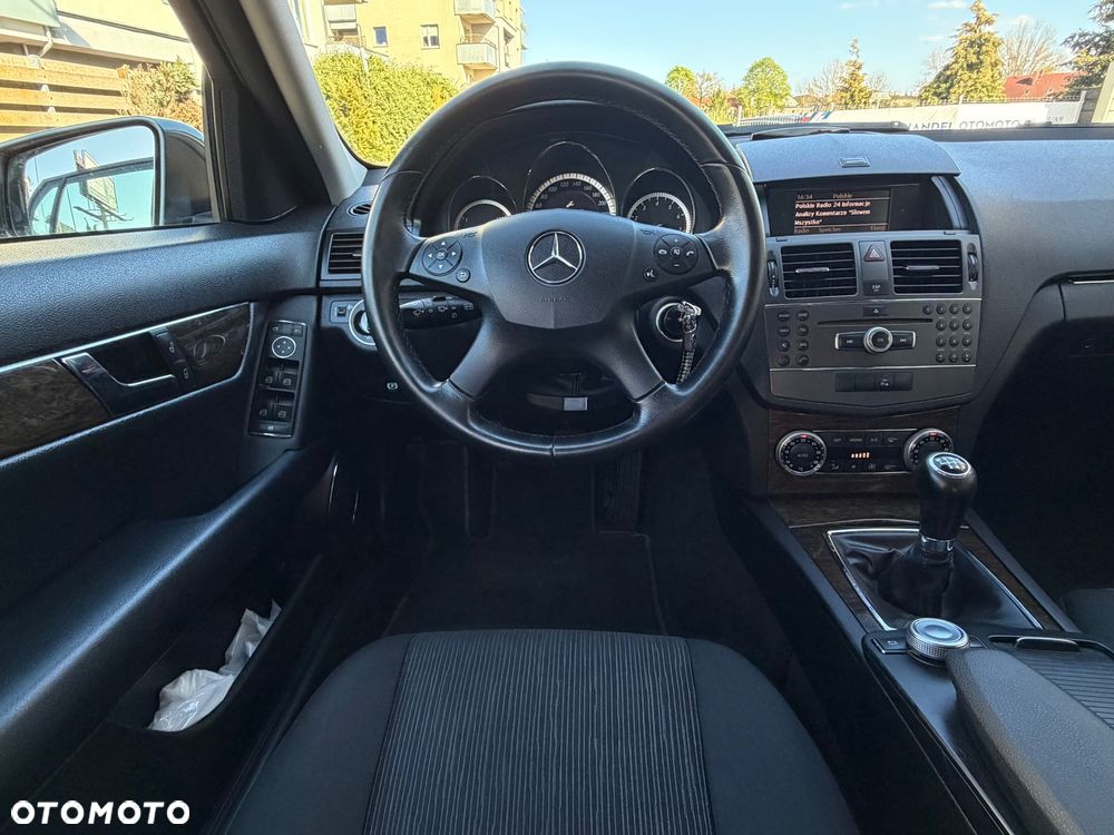 Mercedes-Benz Klasa C 200 (BlueEFFICIENCY) Elegance - 21