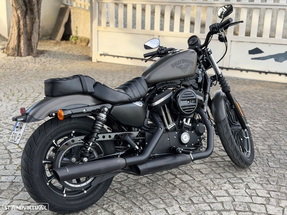Harley-Davidson 883 Iron - 12