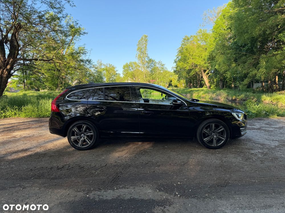 Volvo V60 D2 Drive-E Dynamic Edition (Momentum) - 10