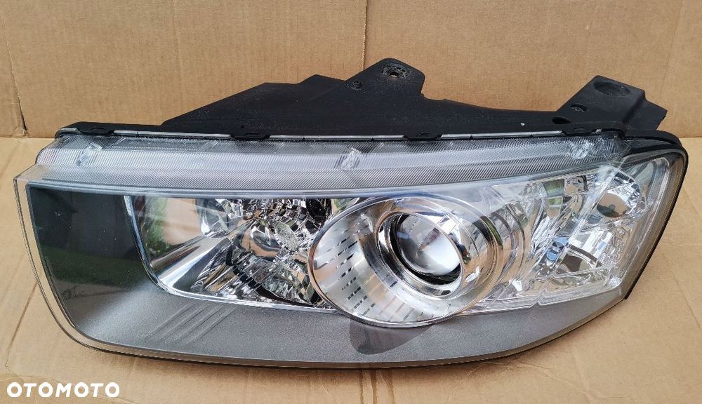 Reflektor lewy Lampa lewa Chevrolet Captiva lift 2011- szary EU