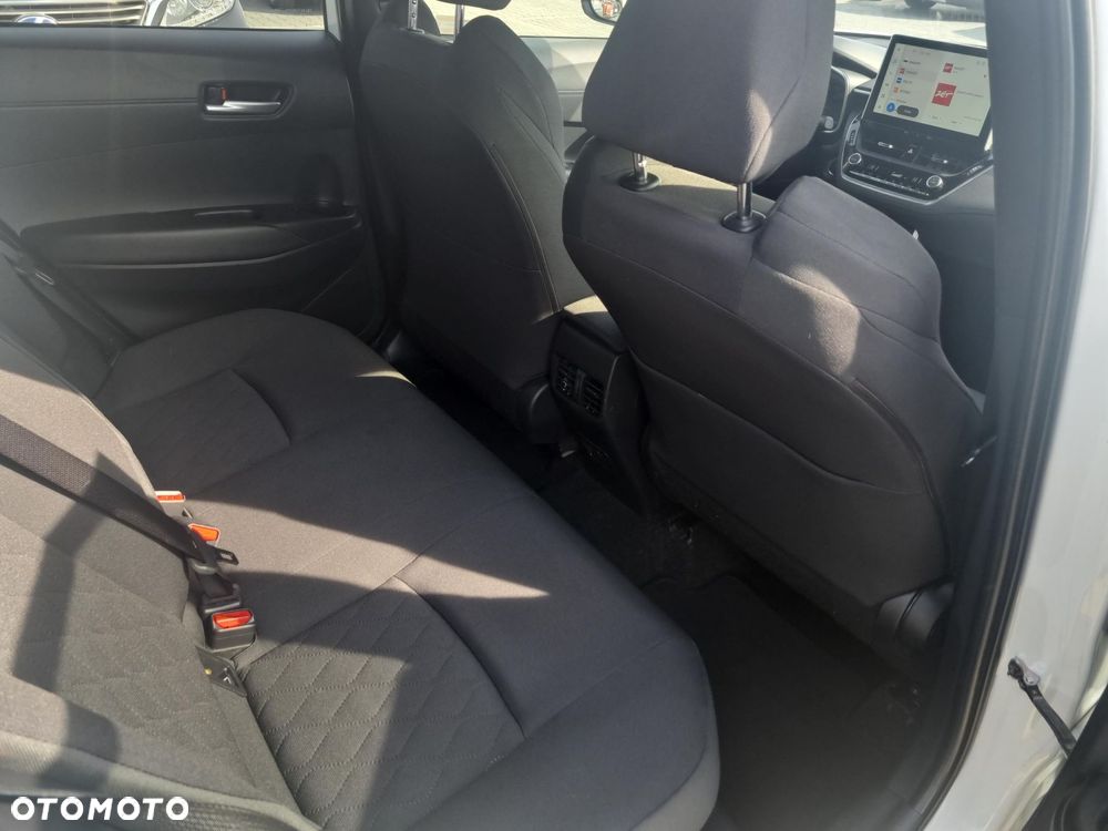 Toyota Corolla Cross - 12