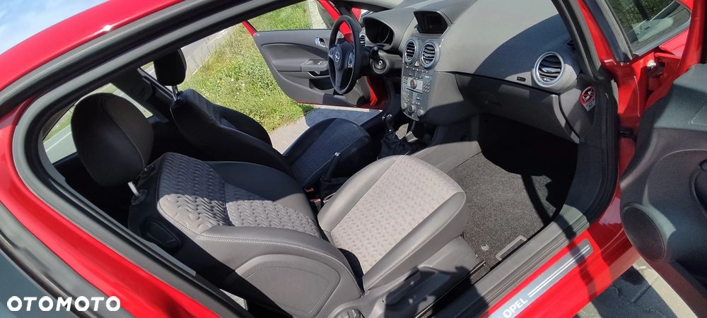 Opel Corsa 1.6 Turbo Edition - 21