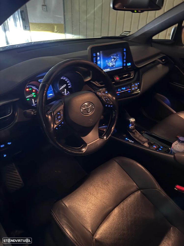 Toyota C-HR 1.8 HSD Exclusive+P.Luxury - 12