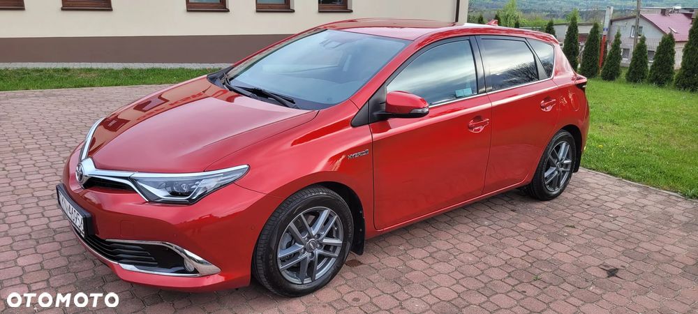 Toyota Auris Hybrid 135 Prestige - 4