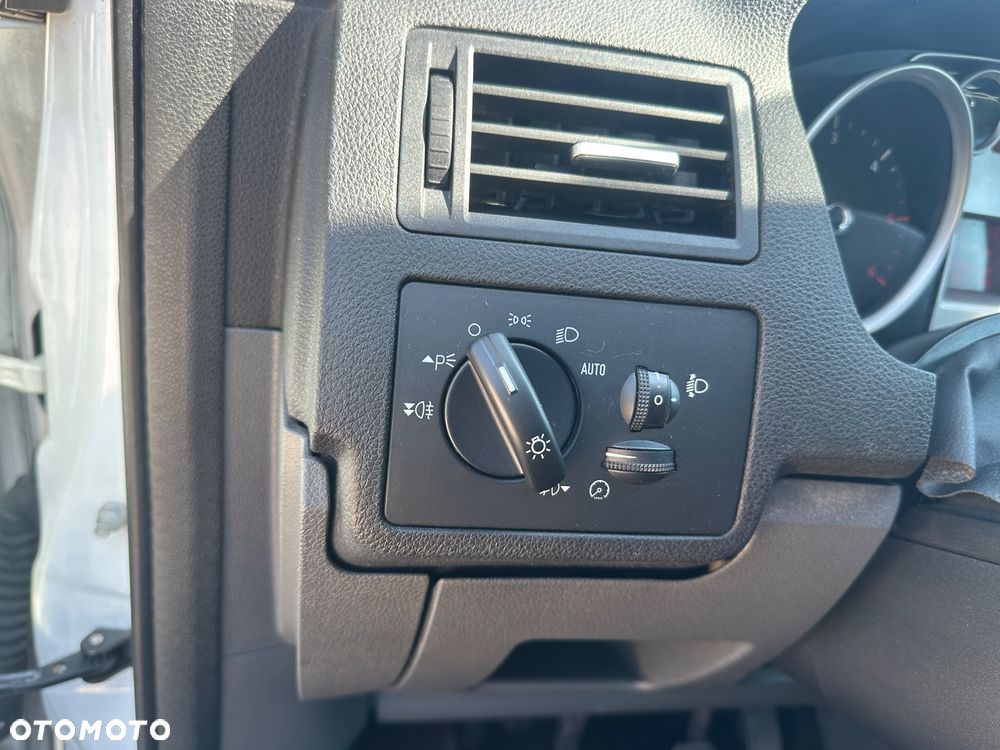 Ford Kuga 2.0 TDCi Titanium - 29