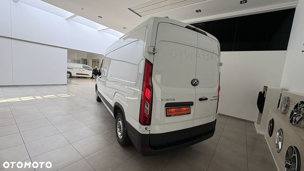 Maxus Deliver 9 - 8