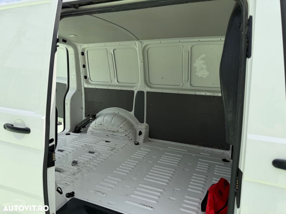 Volkswagen Transporter dT6.1 Furgon KR 2.0 TDI - 13
