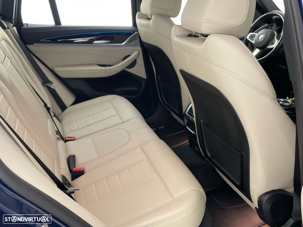 BMW iX3 M Sport Impressive - 23