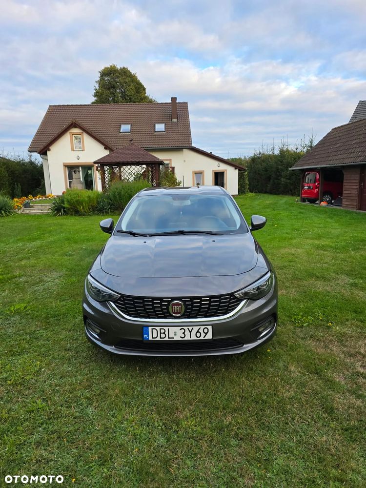 Fiat Tipo 1.4 16v Lounge EU6d - 1