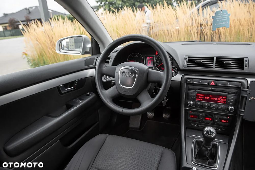 Audi A4 Limousine - 21