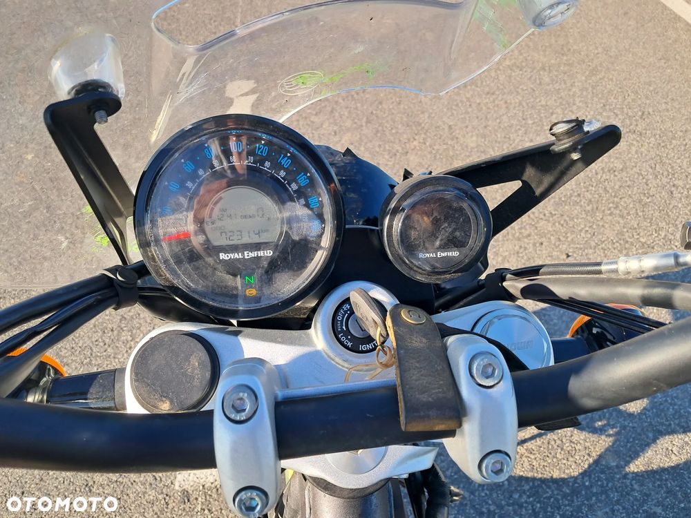 Royal Enfield Super Meteor - 16