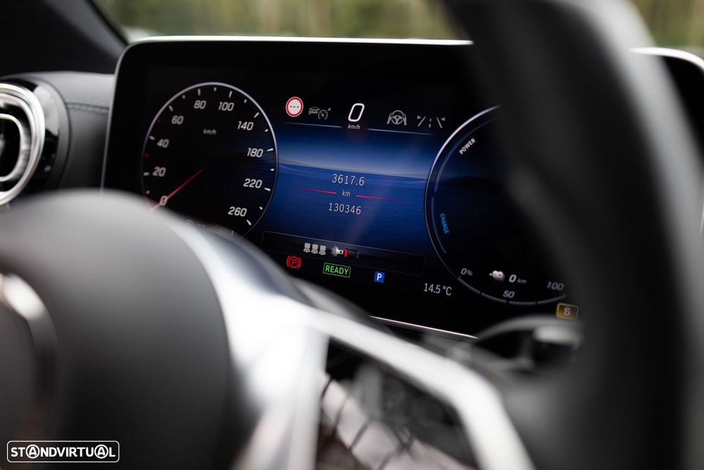 Mercedes-Benz C 300 e Avantgarde - 34