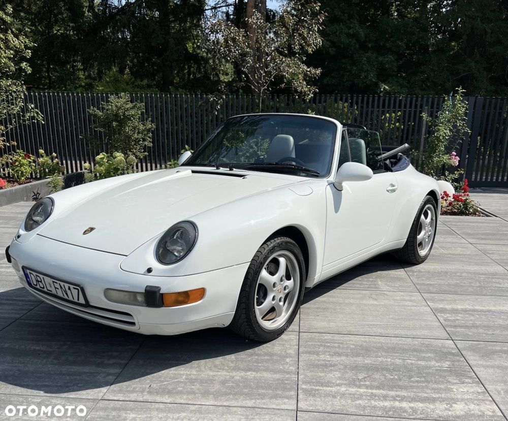 Porsche 911 Carrera - 8