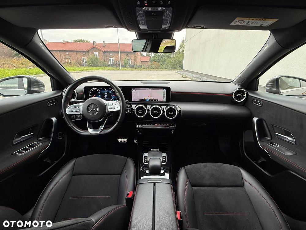 Mercedes-Benz Klasa A 200 AMG Line 7G-DCT - 30