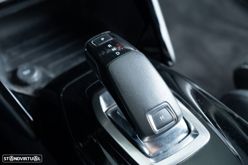 Peugeot 2008 1.5 BlueHDi GT Line EAT8 - 6