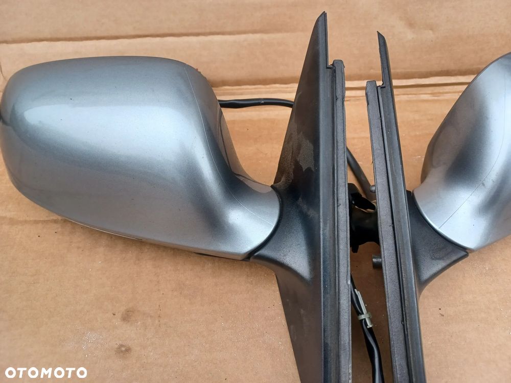 LUSTERKO AUDI A4 B8 6PIN LY7G - 5