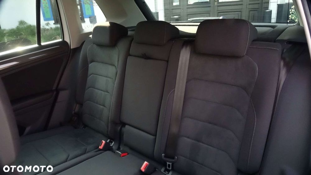 Volkswagen Tiguan - 24