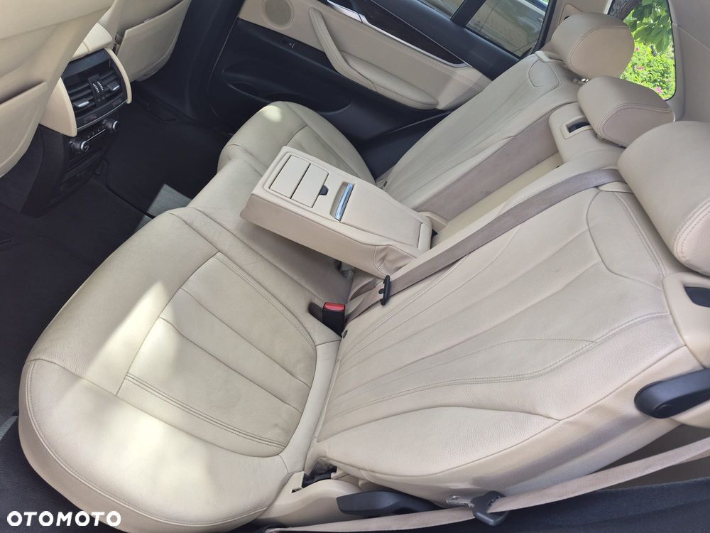 BMW X5 xDrive35i - 18