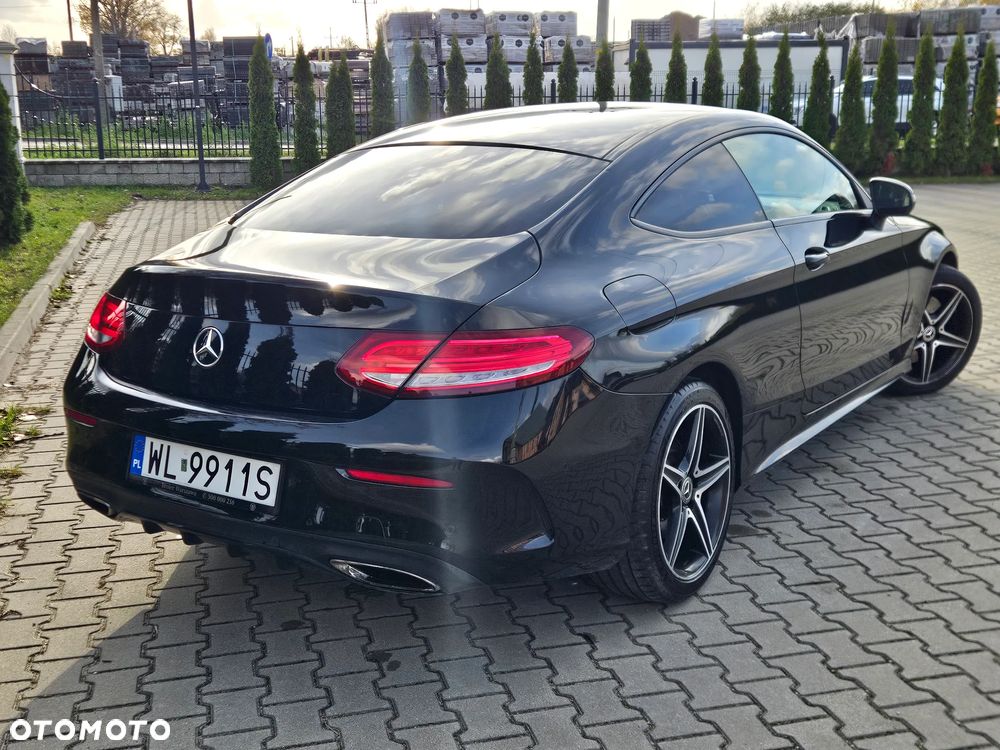 Mercedes-Benz Klasa C 300 9G-TRONIC - 36