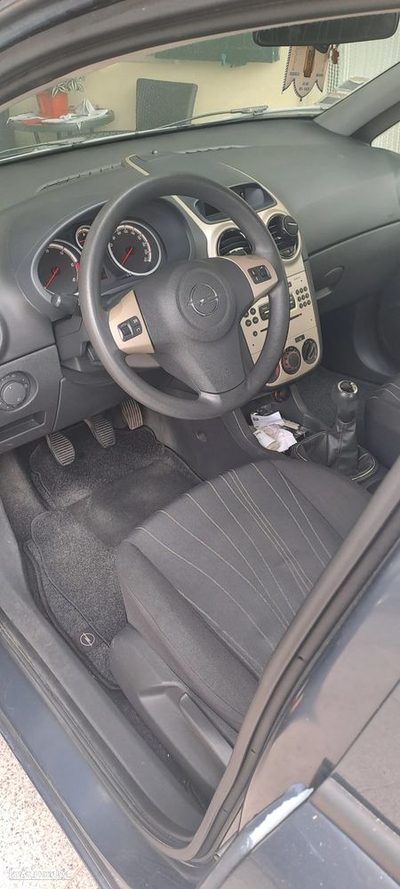 Opel Corsa 1.3 CDTi Enjoy - 4