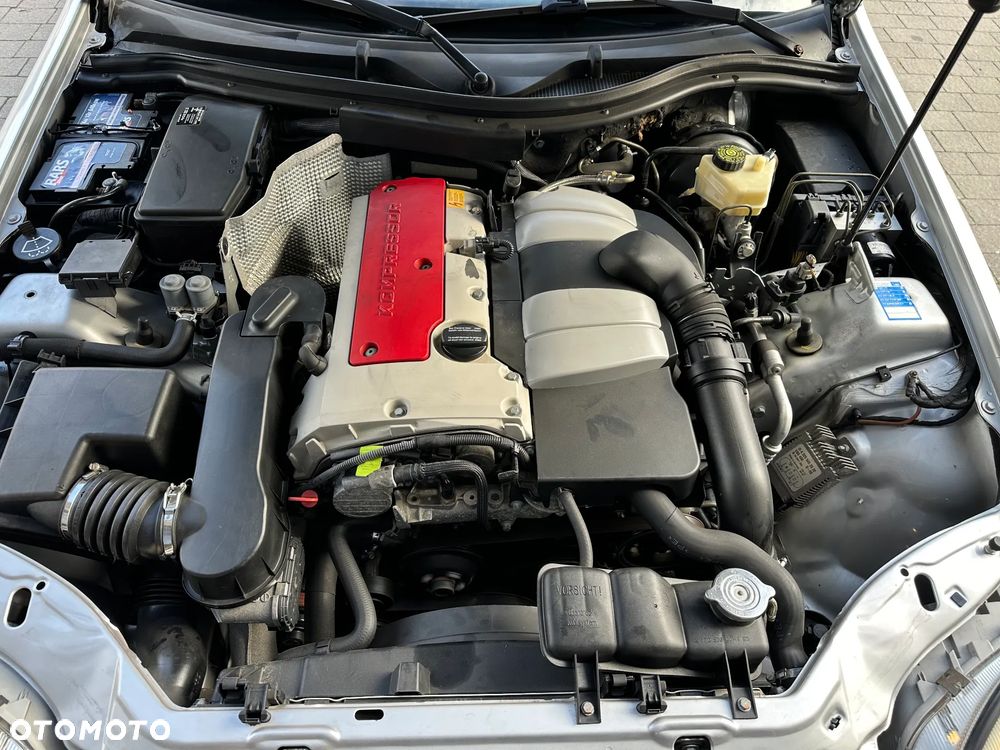 Mercedes-Benz SLK - 32