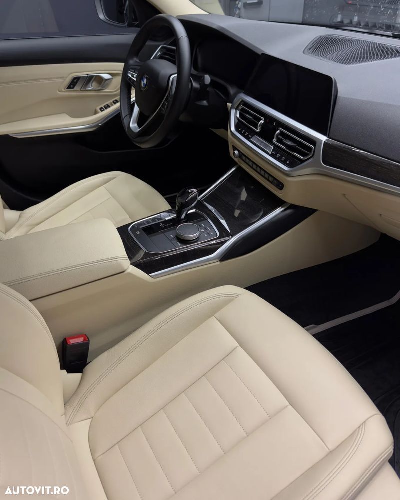 BMW Seria 3 320d xDrive AT - 9