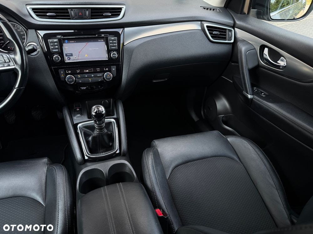 Nissan Qashqai 1.3 DIG-T Tekna - 18
