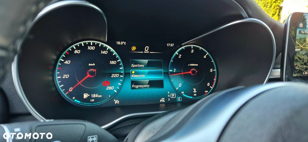 Mercedes-Benz GLC 220 d 4Matic 9G-TRONIC AMG Line Plus - 23