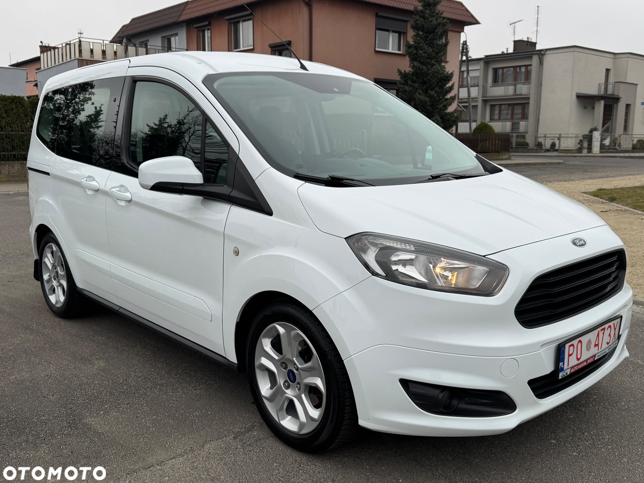 Ford Tourneo Courier 1.5 TDCi S&S Trend - 16