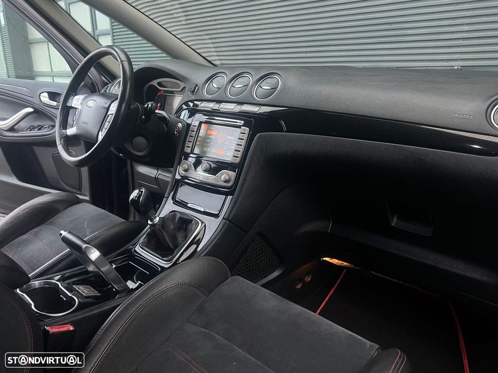 Ford S-Max 2.0 TDCi Titanium Busine.7L - 18