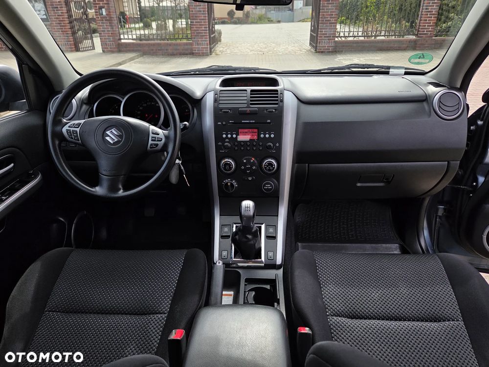 Suzuki Grand Vitara 1.9 DDiS Comfort DPF Family - 22