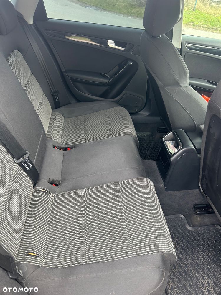 Audi A4 Avant 2.0 TDI - 8