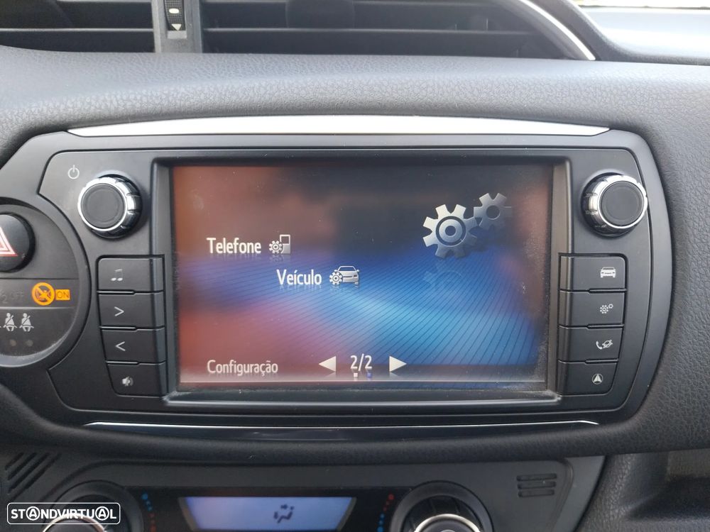Toyota Yaris 1.5 HSD Square Collec.Grey - 13