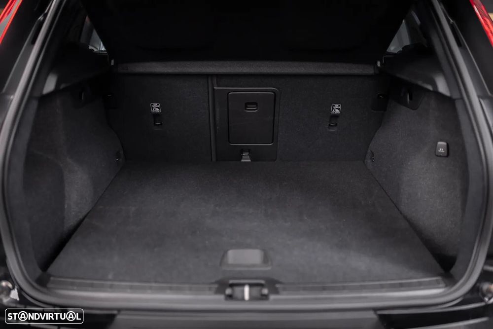 Volvo XC 40 1.5 T4 PHEV Core - 11