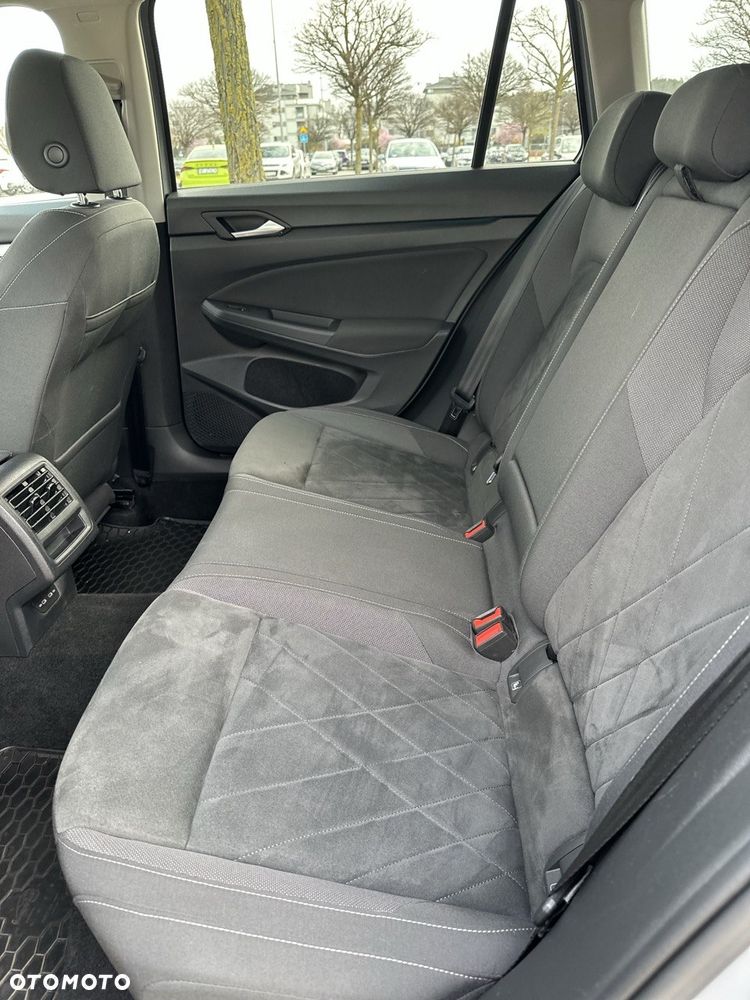 Volkswagen Golf 1.5 eTSI EVO Style DSG - 16