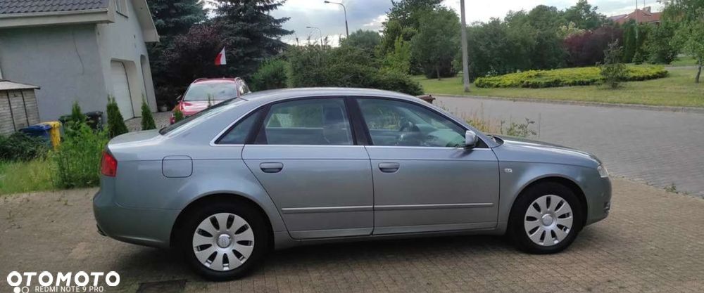 Audi A4 Limousine - 3