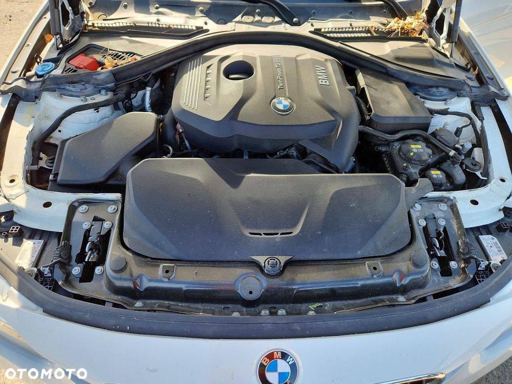 BMW Seria 3 330i GPF Sport Line - 10