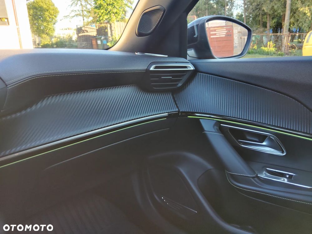 Peugeot 2008 PureTech 155 EAT8 GT - 18