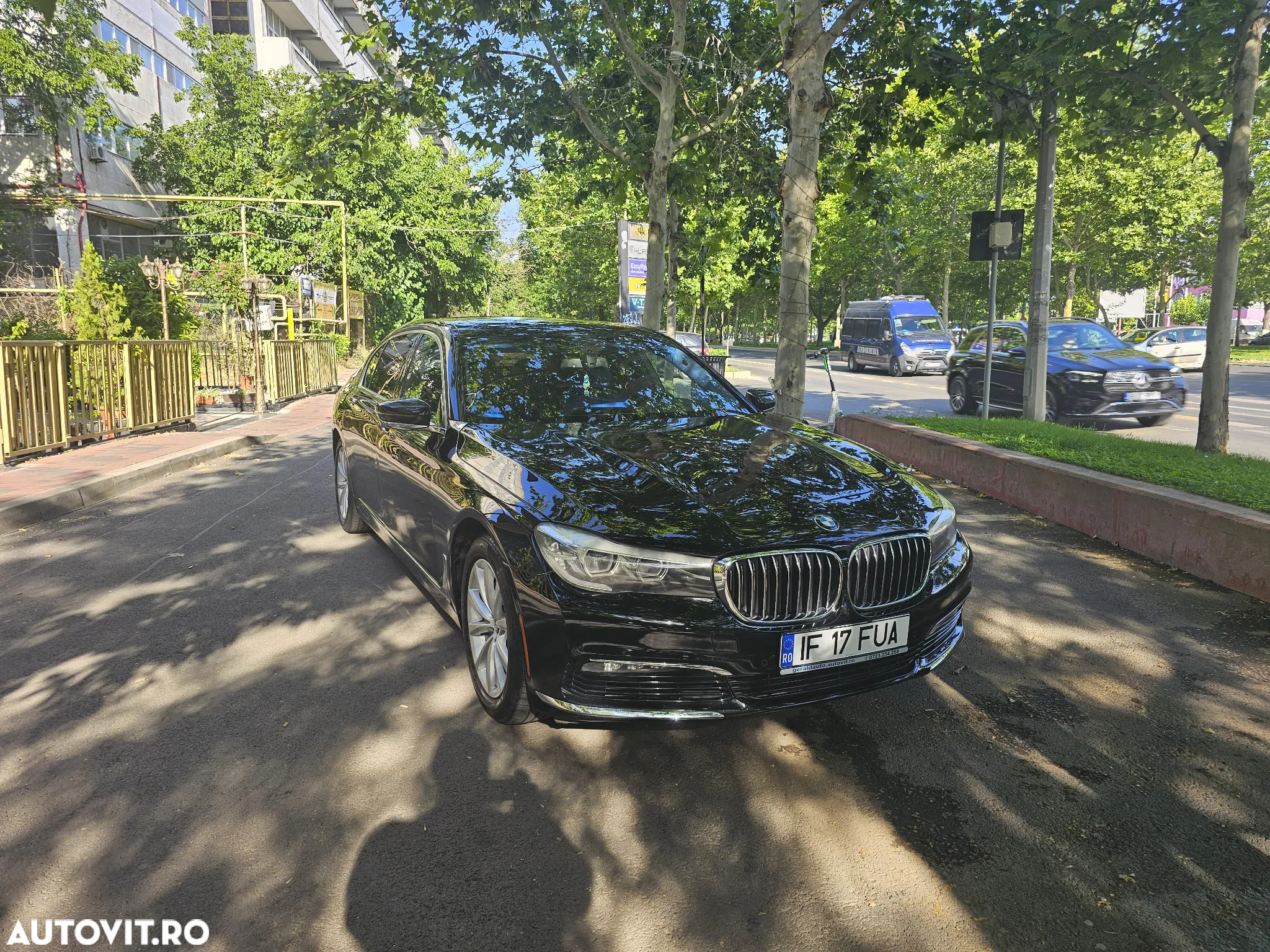 BMW Seria 7 740Li - 3