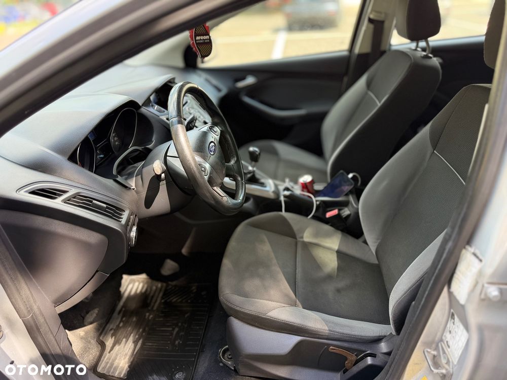Ford Focus - 8