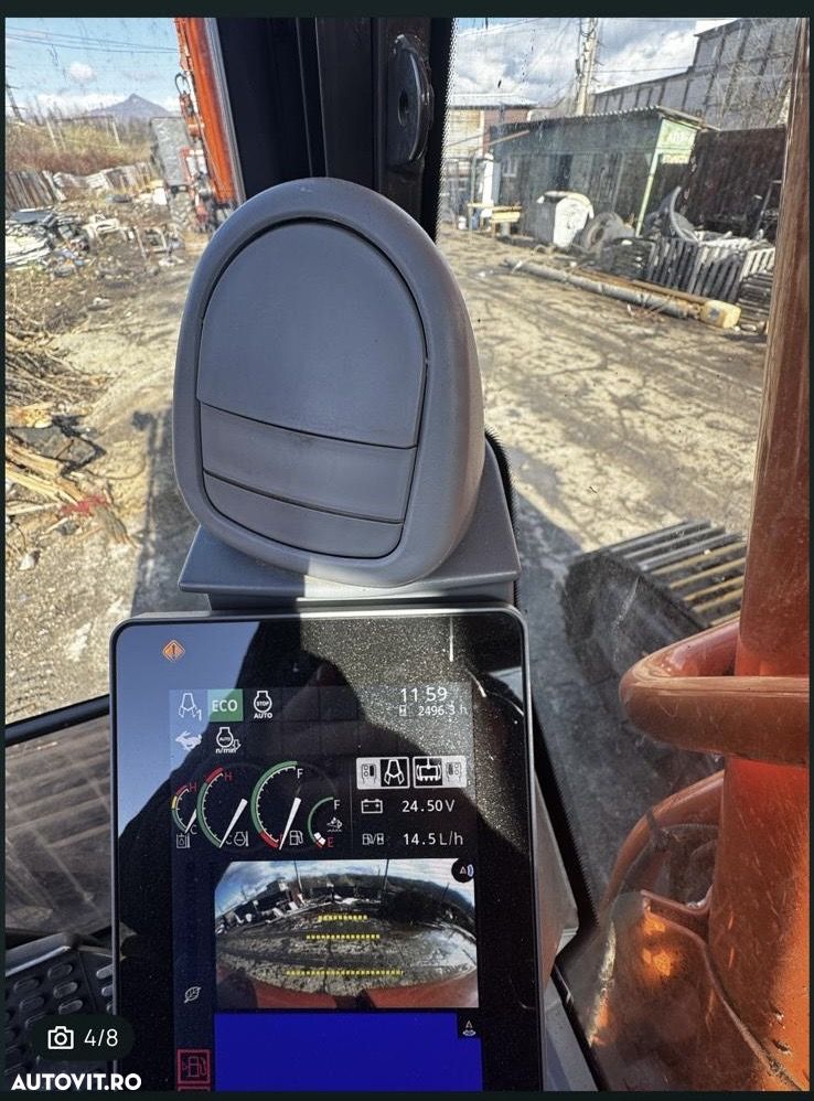 Hitachi excavator HITACHI ZAXIS 300 LCN - 4