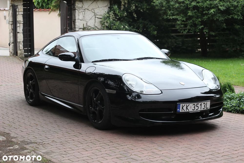 Porsche 911 Carrera - 3