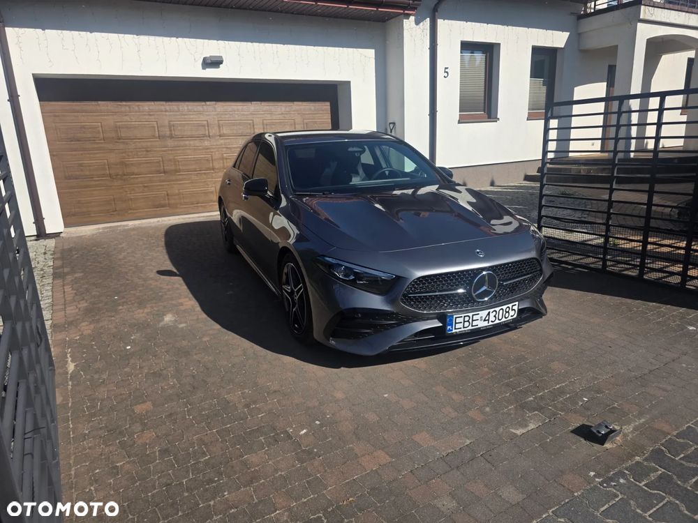 Mercedes-Benz Klasa A 220 4-Matic AMG Line 8G-DCT - 2