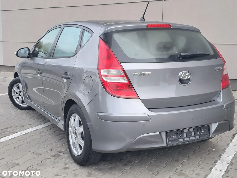 Hyundai i30 1.4 Edition Plus - 11