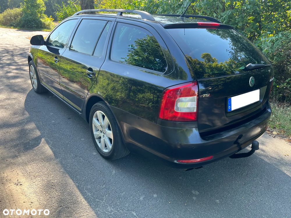 Skoda Octavia 1.8 T Combi Elegance - 4