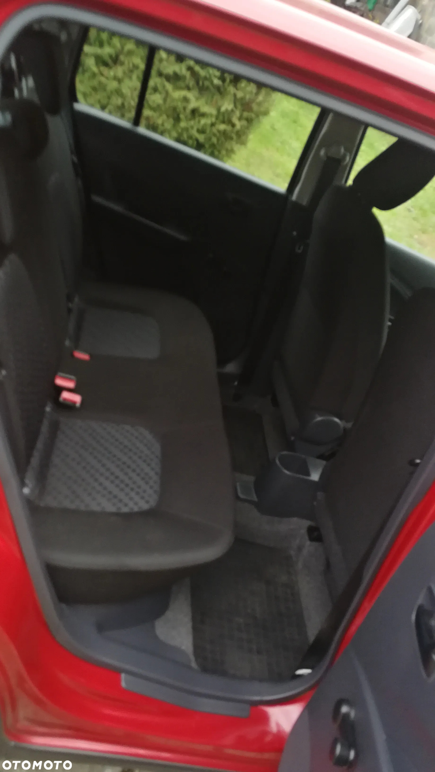 Suzuki Celerio 1.0 Comfort AGS - 11