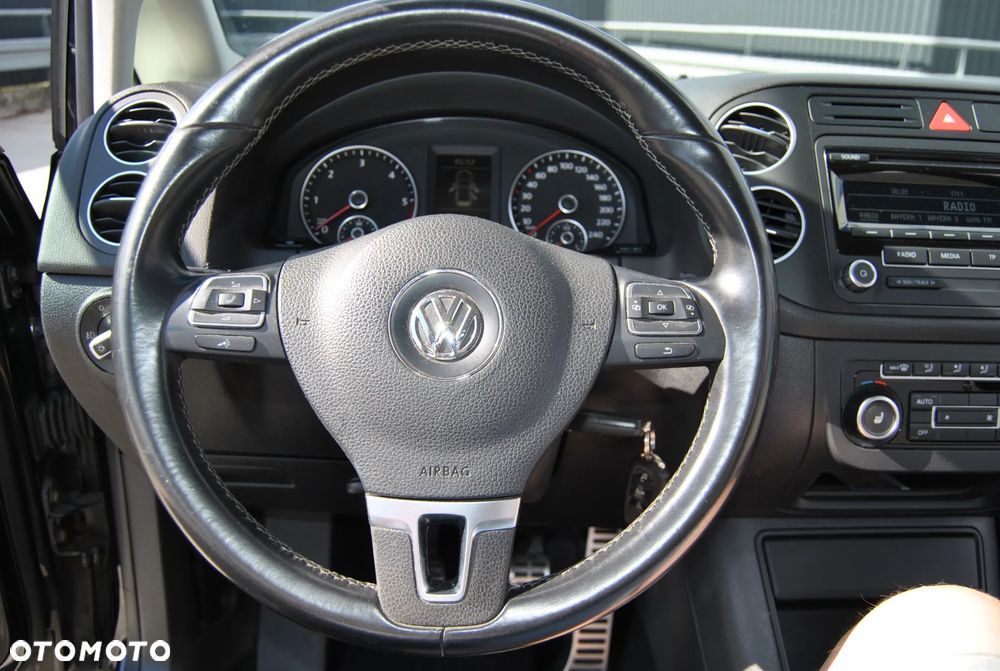 Volkswagen Golf Plus 2.0 TDI Comfortline - 26