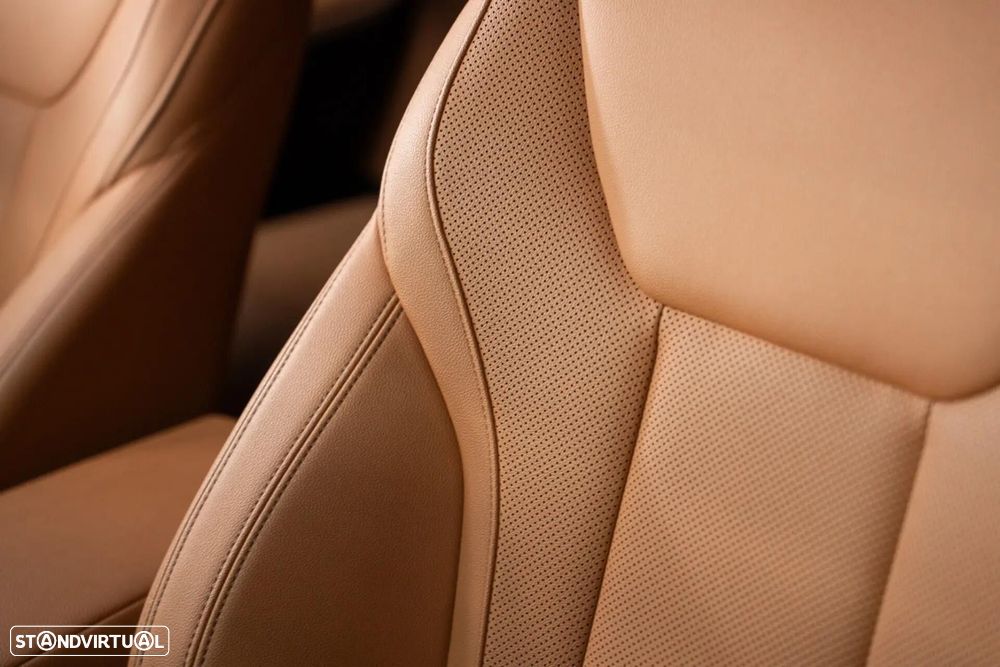 BMW 320 e Pack Desportivo M Auto - 31